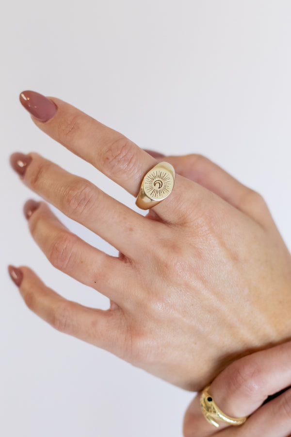 Luna Ring